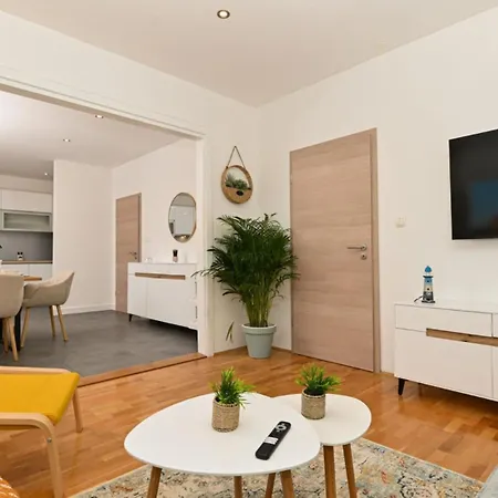 דירה Smile&waves *